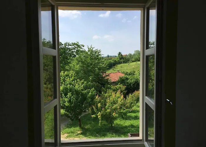 Di Charme Tra Le Vigne Del Roero Apartament